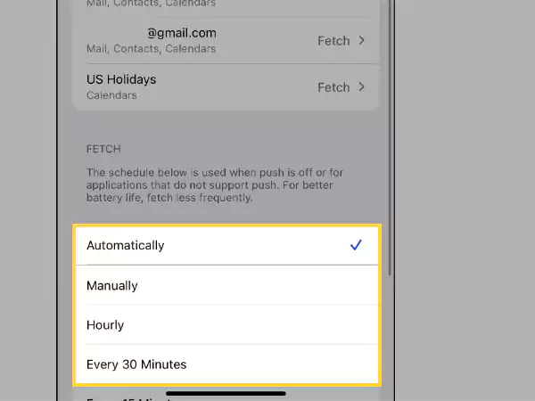 Set the Mail to refresh Automatically or Manually.